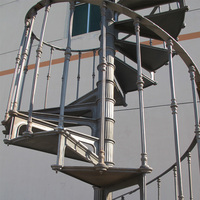 Escalier en spirale en fonte de Style ancien