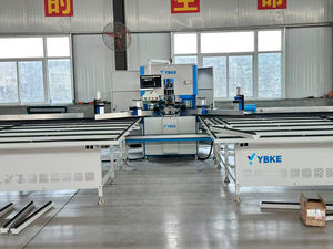 Machine de soudage automatique de fenêtres en PVC, machine de nettoyage, machine de soudage de cadres en PVC, ligne de production de fenêtres en plastique - Product Image 6