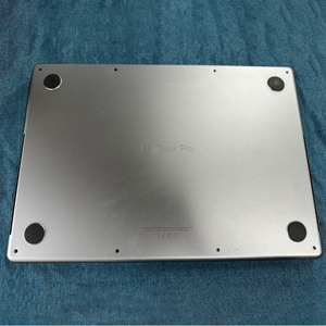 Vente en gros d'ordinateurs portables d'occasion avec mémoire 4TB 8TB, MacBook Pro 14 pouces d'occasion, MacBook Pro M1 Max avec 16 Go, 32 Go, 64 Go de RAM - Product Image 2