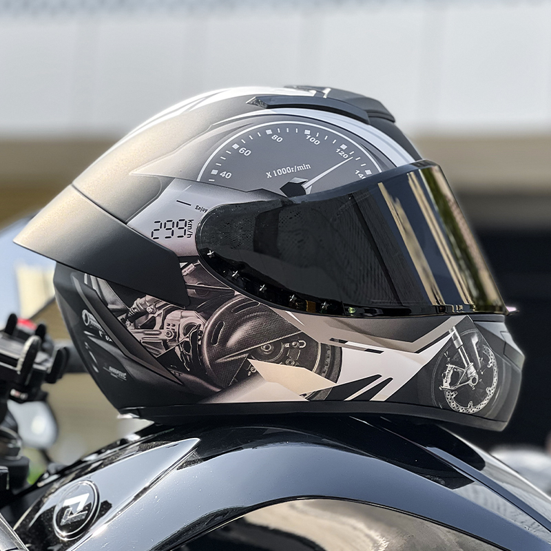 Noir Thunderbolt