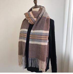 Mode Style coréen couleur unie noir et blanc hommes hiver <span class=keywords><strong>écharpe</strong></span> silencieux unisexe Long grand chaud filles <span class=keywords><strong>cachemire</strong></span> cou <span class=keywords><strong>écharpe</strong></span>s - Product Image 4