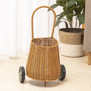 Chariot de courses en rotin tressé fait main pour enfants, panier de photographie, chariot de rangement durable et écologique avec roues - Product Image 1