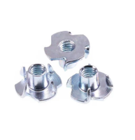 Tuerca en T DIN1624 de 4 Puntas M4 M6, Tuerca de Inserción de Cuatro Garras de Acero Galvanizado con Recubrimiento de Zinc, Clase 4.8, para Muebles y Carpintería