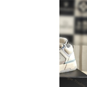 Chaussures décontractées de haute qualité à semelle épaisse et rehaussante, au design luxueux, respirantes et confortables pour la marche, vente en gros - Product Image 3
