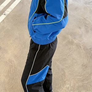 ECOACH Ensemble survêtement personnalisé 100% nylon, veste zippée à lignes réfléchissantes brodées, style streetwear, pantalon ample - Product Image 6