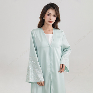 عباءة إسلامية بالجملة للنساء المسلمات في رمضان مع تصميم بالترتر، عباءة دبي مريحة بلون موحد - Product Image 4