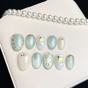 <span class=keywords><strong>Ongles</strong></span> à motifs d'amandes faits à la main, <span class=keywords><strong>ongles</strong></span> colorés en forme de haricots avec colle, paillettes en relief tridimensionnelles pour les doigts - Product Image 1