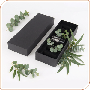 Huile essentielle d'eucalyptus pur exportateur en vrac de l'Inde - Product Image 1