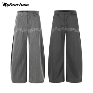 <span class=keywords><strong>กางเกง</strong></span>ทรงโค้งสีเทาสไตล์อเมริกันลำลองแบบยูนิเซ็กซ์ ปักลายโน้ตดนตรี ทรงหลวมขากว้าง - Product Image 1