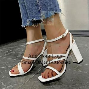 Sandales à talon bloc ouvert pour femmes avec boucle et bride arrière - Product Image 4