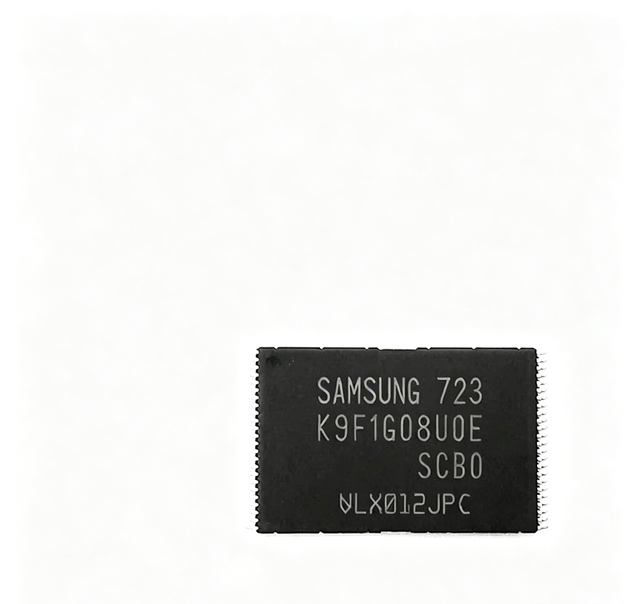 Samsung K9F1G08U0E-SCB0 1Gb NAND Flash Memory IC TSOP-48 Surface Mount K9F Series 0~70 Operating Temperature
