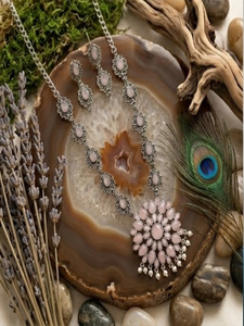 Collar DIVYORO con motivo de pétalos, piedra color rubor, plata oxidada, joyería tradicional tribal bohemia para mujer, para bodas y fiestas - Product Image 1
