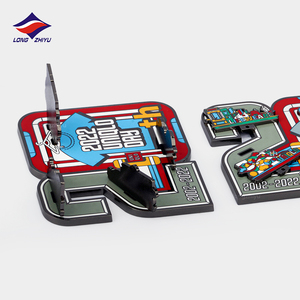 Decoración de Mesa de <span class=keywords><strong>Metal</strong></span> Hecha a Medida Longzhiyu con Base de Soporte, Figura Conmemorativa 3D para Recuerdos y Regalos de Eventos - Product Image 5