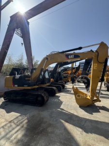 Excavatrice sur chenilles hydraulique CAT 315D d'occasion, bien entretenue, en bon état pour les travaux de construction, CAT 320D 320D2L 325 - Product Image 6