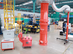 HVHipot 400kV <span class=keywords><strong>AC</strong></span> 전자식 가변 주파수 공진 시험기 800kVA 정격 용량 IP55 고전압 보호 기능 - Product Image 3
