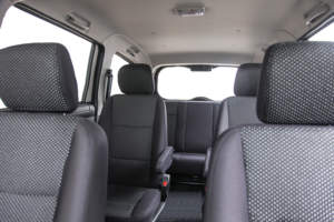 DFSK Sokon MPV Glory 330 Véhicule à essence Moteur 1,2 litre/1,5 litre 5MT 5/7 places Mini-fourgonnette Moins de 10 000 - Product Image 4