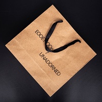 Sac fourre-tout en papier kraft biodégradable épais, sac d'emballage en papier personnalisé avec impression de marque pour les magasins de vêtements de mode