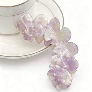 Pinza de Pelo Geométrica de Plástico de 10 cm, de Alta Calidad, para Uso Diario de Mujeres - Product Image 6