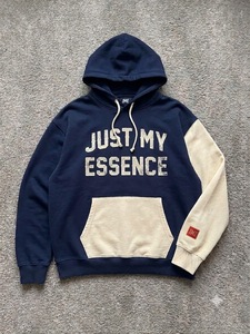 เสื้อสเวตเชิ้ตมีฮู้ดผู้ชาย JME สีกรมท่า-เบจ ลายพิมพ์ Just My Essence ผ้าฝ้ายเฟรนช์เทอร์รี่ - Product Image 1