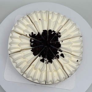 Gâteau Mousse de Forêt Noire avec Revêtement au Chocolat, Personnalisable, Desserts Surgelés - Product Image 4