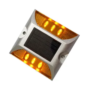 Hot Sale High Brightness Reflector Blinking Solar Road Studs IP68 Aluminum Factory Outlet Traffic Warning Products