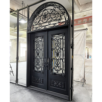 Puerta de Entrada Doble de Hierro Forjado con Arco Moderno de Primera Calidad, Diseño de Espiral Hecho a Mano, Puerta Exterior Metálica para Villa