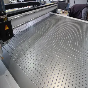 רב שכבות חליפת בד סכין CNC מכונת חיתוך עגול סכין שכבה אחת בד חיתוך מכונה