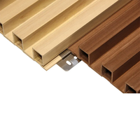 Panneau de plafond en bois-plastique WPC de conception la plus récente / Panneau composite en plastique ignifuge / Panneau mural en PVC imperméable
