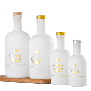 <span class=keywords><strong>Botella</strong></span> <span class=keywords><strong>de</strong></span> Vidrio Airless <span class=keywords><strong>de</strong></span> 200ml y 750ml <span class=keywords><strong>de</strong></span> Buena Calidad para Aceite <span class=keywords><strong>de</strong></span> Oliva y Vodka, <span class=keywords><strong>con</strong></span> Tapa Personalizada - Product Image 3