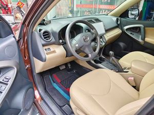 Toyota RAV4 2.0L Edición Premium 2013 Usada, Automática, Tracción Delantera, Gasolina, SUV en Excelentes Condiciones de Funcionamiento, Mejor Precio de Venta - Product Image 5