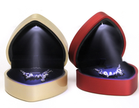 Boîte à bijoux Boîte à bijoux luxueuse à lumière LED Boîtes en papier créatives en gros pour bague et collier Emballage cadeau