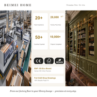 Armoire à vin intégrée sur mesure, moderne, du sol au plafond, avec étagères et portes en verre