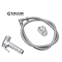 Ensemble de douche moderne EURO CLIMA pour salle de bain à domicile avec un look chromé élégant
