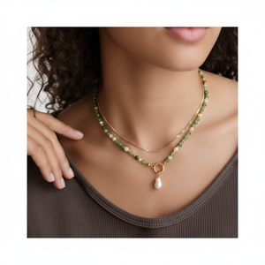 Collar de Cuentas Estilo Bohemio Olivia, Cadenas de Plástico Chapadas en Oro de Moda con Piedras Principales de Turquesa y Perla para Fiestas y Regalos - Product Image 1