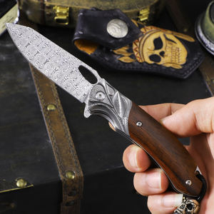 سكين جيب من فولاذ الدمشقي مسحوق سويدي سكين قابل للطي من فولاذ الدمشقي مع علبة من خشب الصندل الأرجواني وجراب من الجلد - Product Image 4