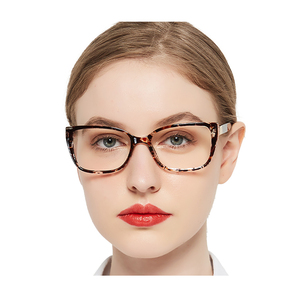 Lunettes <span class=keywords><strong>de</strong></span> vue classiques œil <span class=keywords><strong>de</strong></span> chat noires avec accents dorés <span class=keywords><strong>de</strong></span> luxe pour femmes - Product Image 5