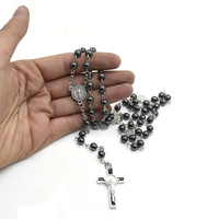 Cadeau religieux catholique, chapelet en pierre noire, perles de prière, pendentif croix, médaille du Saint Père, croix, saint Benoît patron