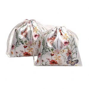 Pochette en satin de luxe à impression numérique intégrale pour écouteurs, bougies, sacs à main – Conception personnalisée avec cordon de serrage - Product Image 1