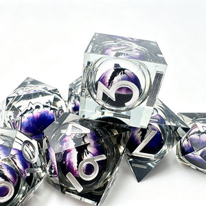 Juego de dados poliédricos de resina transparente de lujo oscuro de 7 piezas con borde afilado y ojo de dragón púrpura flotante para D&D COC Juegos de rol de mesa - Product Image 4