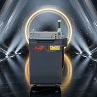 Machine de nettoyage laser 6000W pour la fabrication de structures en acier, élimine la rouille, les incrustations de minerai et les éclaboussures de soudure avant le revêtement