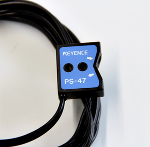 KEYENCE PS-47a-<span class=keywords><strong>PL</strong></span> = 5M stokta. Küçük bir ışık Spot tasarımı ile 5 metrelik uzunluğu çeşitli çalışma koşulları için uygundur. - Product Image 3