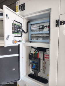 เครื่องกำเนิดไฟฟ้าสำรอง 3 เฟส รุ่น 1200 ซีรีส์ ขนาด 275kVA 220kW แท้ 50Hz แบบเงียบพิเศษ พร้อม ATS รุ่น CDP275T แบบเก็บเสียง - Product Image 6