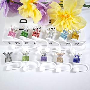 จุกปิดหลอดซิลิโคน 3 มิติ ขนาด 10 มม. สำหรับแก้วสแตนลีย์ - ดีไซน์แบบกำหนดเอง ประดับด้วยคริสตัลและเพชร - Product Image 2