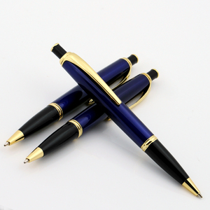 Stylo bille triangulaire en métal de bonne qualité, populaire, avec logo personnalisé - Product Image 3