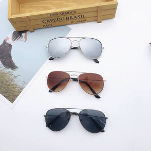 3028 2024 logotipo personalizado <span class=keywords><strong>de</strong></span> gran tamaño niños polarizados <span class=keywords><strong>para</strong></span> <span class=keywords><strong>niñas</strong></span> pequeñas niños jóvenes <span class=keywords><strong>adolescentes</strong></span> doble puente <span class=keywords><strong>gafas</strong></span> <span class=keywords><strong>de</strong></span> <span class=keywords><strong>sol</strong></span> niños - Product Image 2