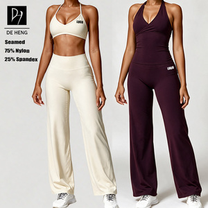 Completi Sportivi da Donna di Alta Qualità con Logo Personalizzato, Top con Collo all'Americana, Pantaloncini, Leggings e Pantaloni a Zampa per <span class=keywords><strong>Fitness</strong></span> e Yoga - Product Image 1