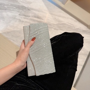 RB29 pochette <span class=keywords><strong>de</strong></span> mariage <span class=keywords><strong>de</strong></span> haute qualité Banquet dames sacs à main pochette <span class=keywords><strong>de</strong></span> luxe sac <span class=keywords><strong>de</strong></span> <span class=keywords><strong>soirée</strong></span> pour les couples datant - Product Image 3