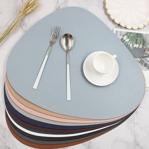 Manteles Individuales de Piel Sintética Nórdica en 11 Colores, Forma Irregular, Resistentes al Calor, Aislantes, Decoración para el Hogar - Product Image 1