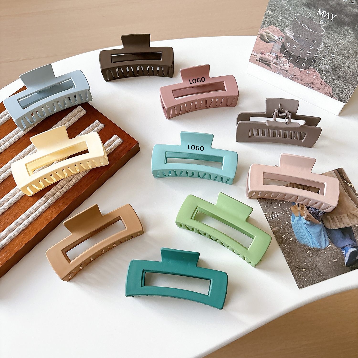 Custom Handmade PC ABS PS Hair Clips Shark Comb Mirror with Handmade Plastic Sheet for Girls' Party and Sweet Styles