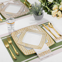 Service de vaisselle jetable carré doré pour 25 invités, comprenant assiettes, gobelets, serviettes et couverts, pour événements de mariage